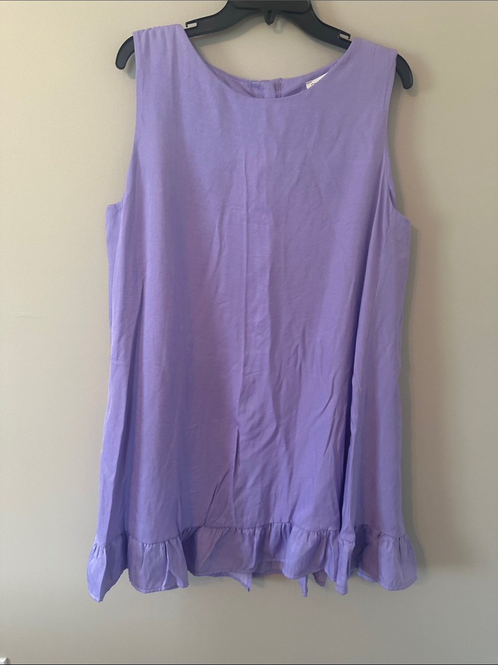 Sleeveless Ruffle-Hem Tunic Top - Lavender